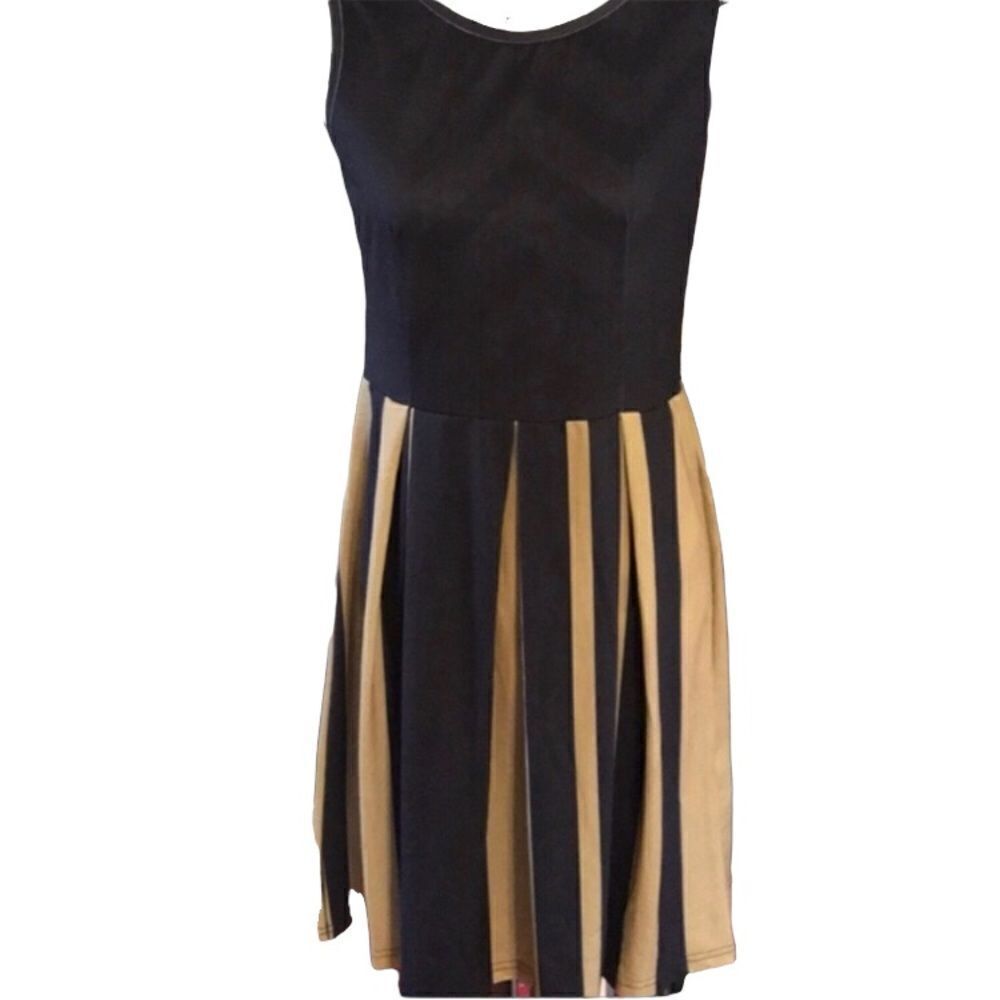 Lily by Firmiana Dress Size Small Black & Gold